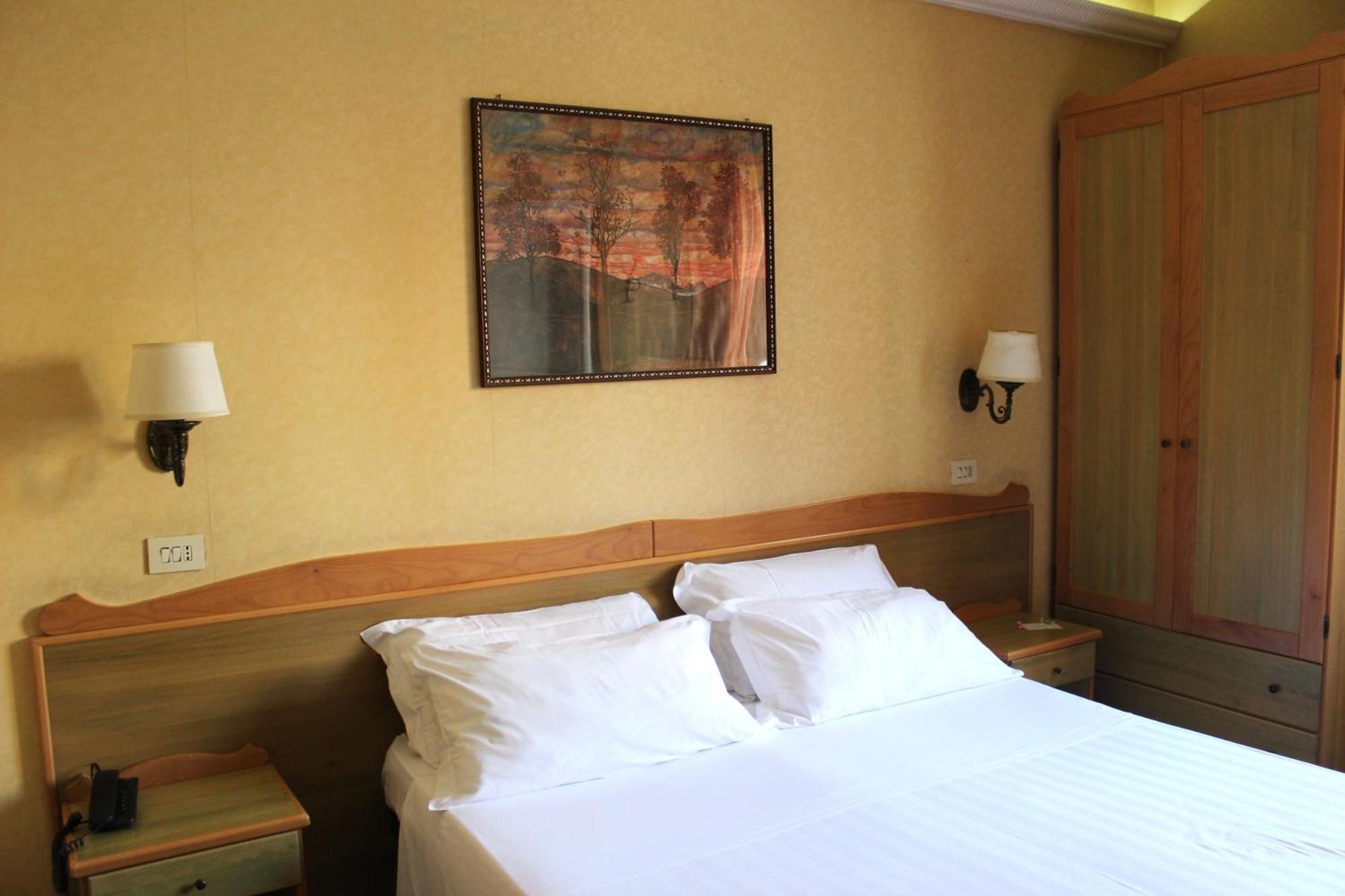 Phi Hotel Ambra Pescara Exteriér fotografie